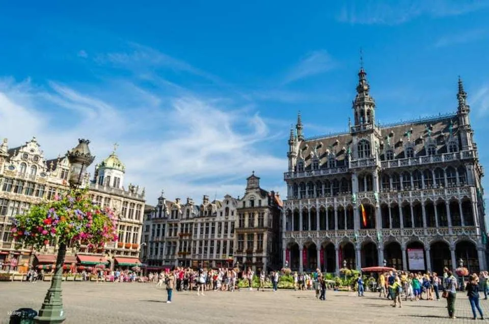 Sips and stories, a private beer tour in Ghent
