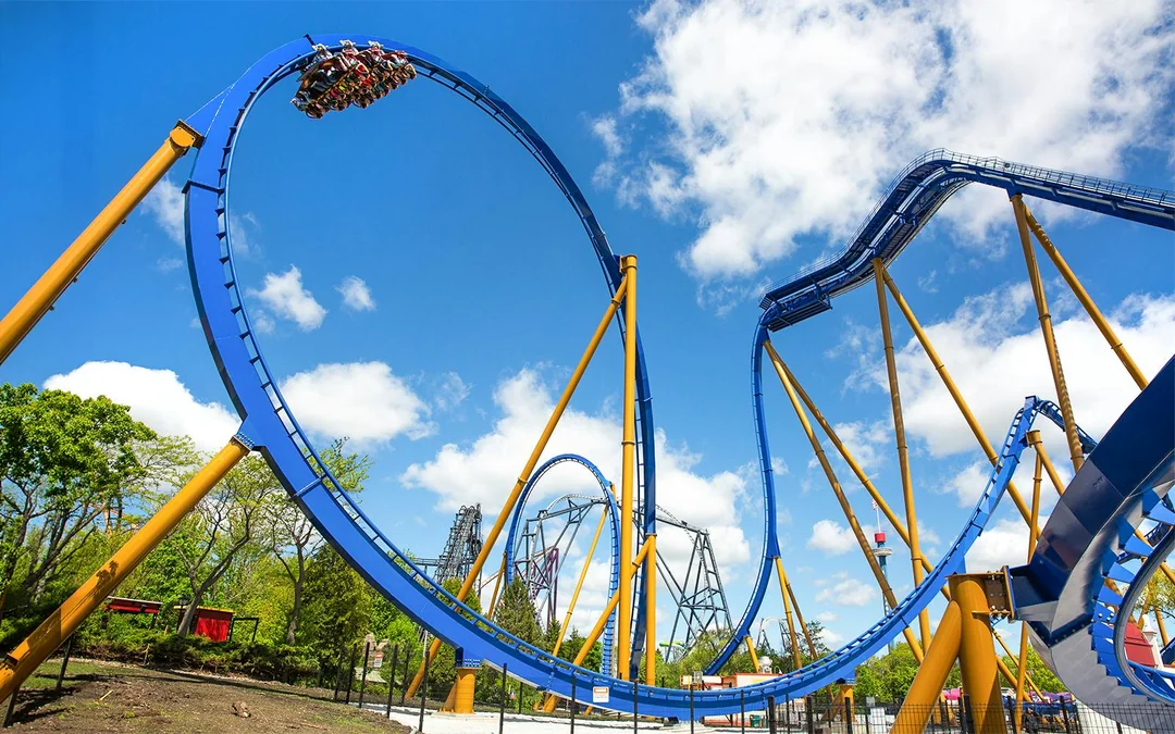 Six Flags Great America One Day Ticket with Fright Fest Image 3