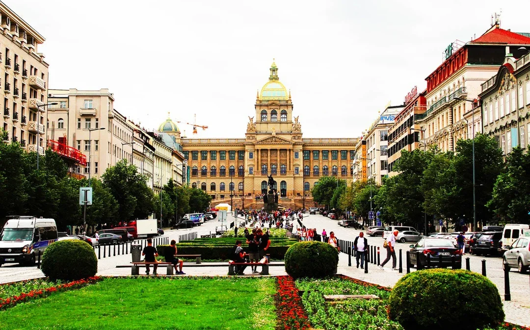 Skip-the-Line Combo: Prague Castle, National Museum & Astronomical Clock Image 6