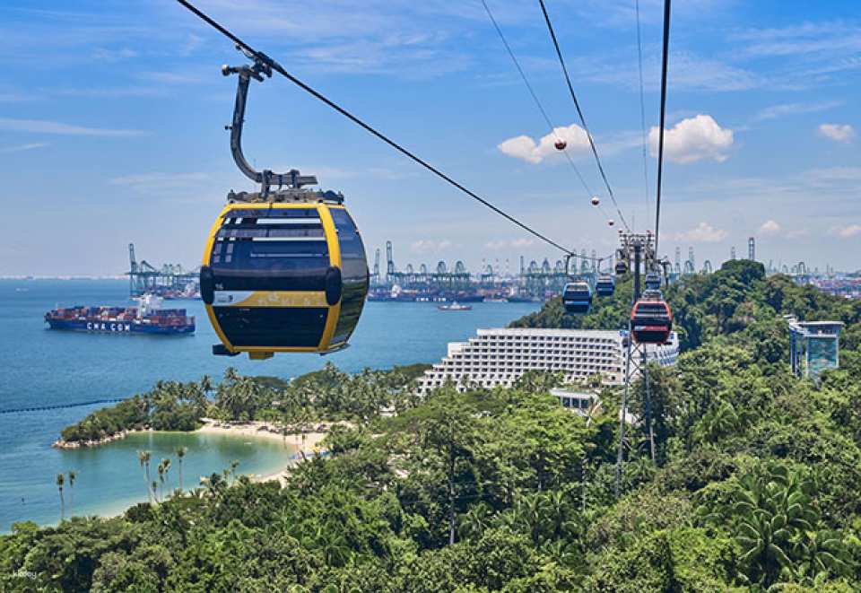 SkyHelix Sentosa: Singapore's Highest Open-Air Panoramic Ride with 360° Views of Sentosa and Southern Island
