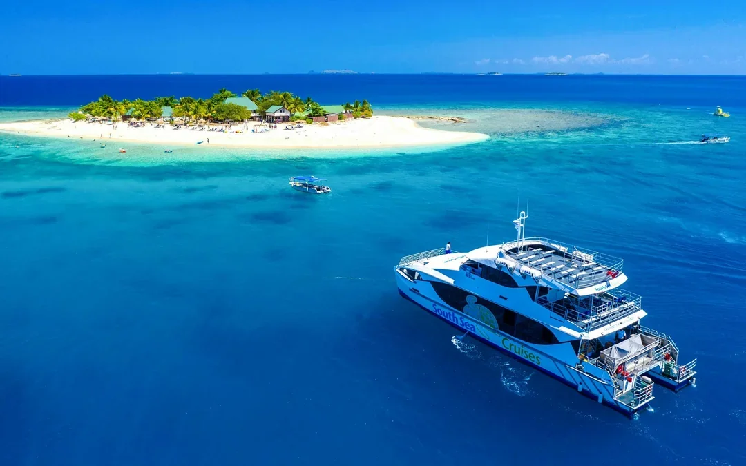 South Sea Island Day Trip with Cruise, BBQ Lunch, Drinks & Hotel Transfers Image 5