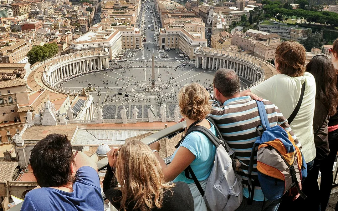 St. Peter’s Basilica and Papal Tombs Guided Tour Image 5
