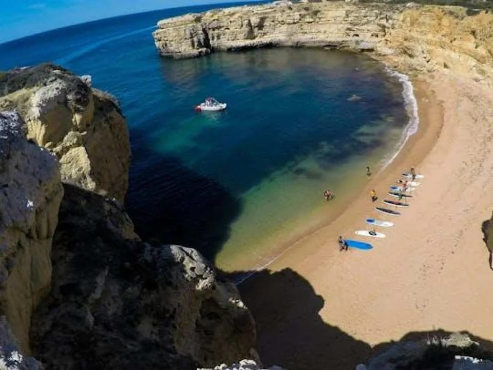 Stand-up paddle adventure along the Albufeira coastline