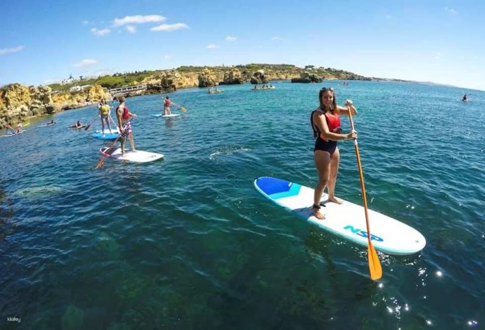 Stand-up paddle adventure along the Albufeira coastline