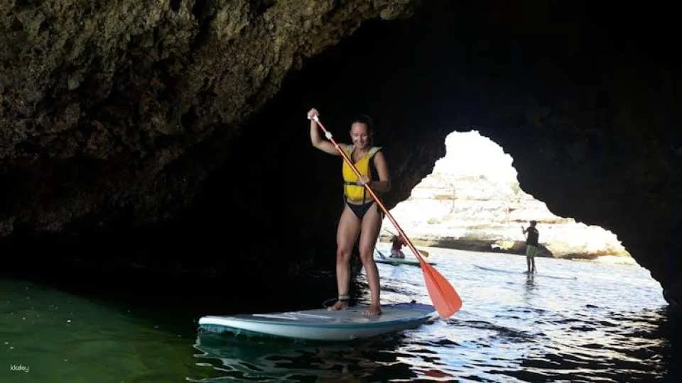 Stand-up paddle adventure along the Albufeira coastline
