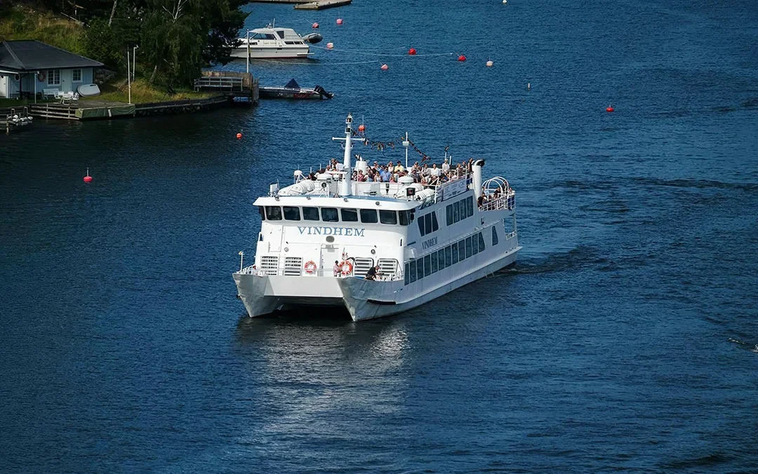 Stockholm: Archipelago Guided Boat Tour on Historic Ship with Fika (coffee break) Image 1