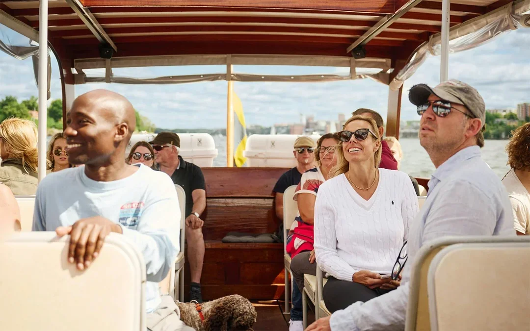 Stockholm: Archipelago Guided Cruise by Classic Eco-Friendly Wooden Boat Image 2