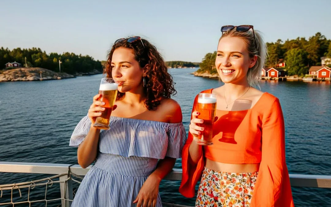 Stockholm: Archipelago Guided Cruise with Craft Beer Image 2
