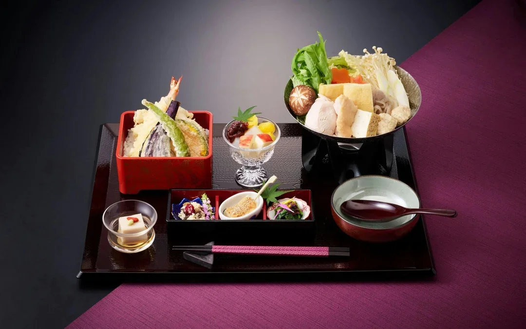 Sumo Show & Kaiseki Dinner on a Full-Scale Ring — The Elegant Evening · Ginza, Central Tokyo Image 8