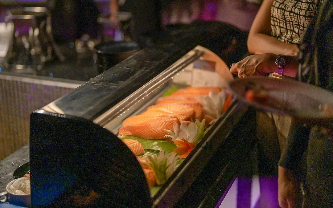 Super Galaxy Luxury Chao Phraya River Dinner Cruise Image 7