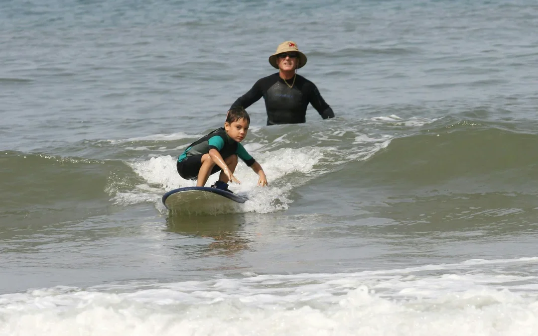 Surf Experience With Professional Surfer: Advanced Level Image 4