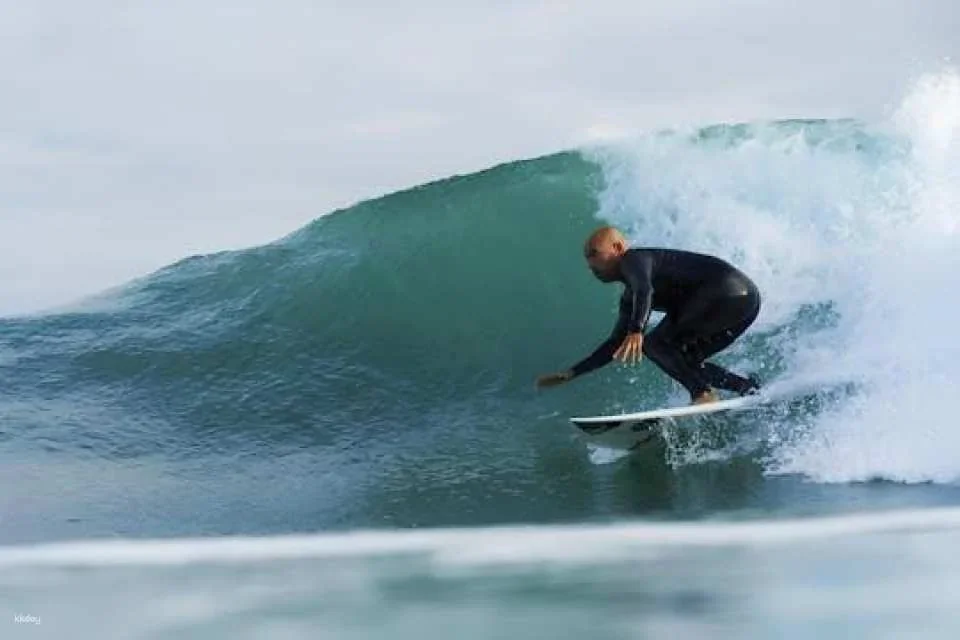 Surf lesson for all skill levels in Somo