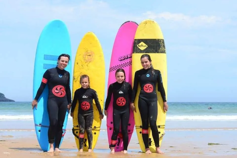 Surf lesson for all skill levels in Somo