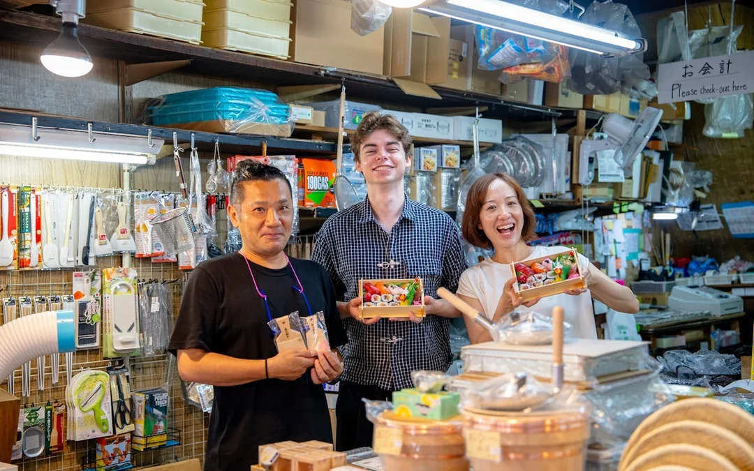 Sushi Bento Making & Tsukiji Market Insider Tour with Tuna Tasting Image 6
