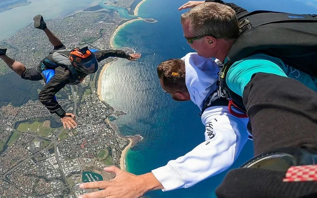 Tandem Skydive at Shellharbour Beach Image 7