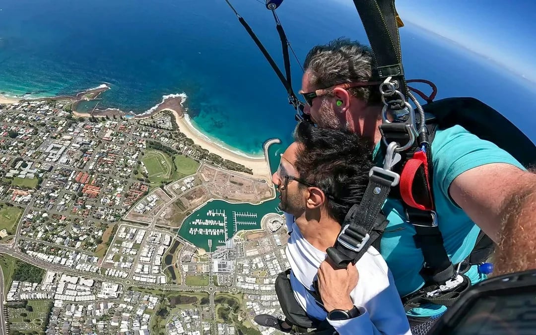 Tandem Skydive at Shellharbour Beach Image 9