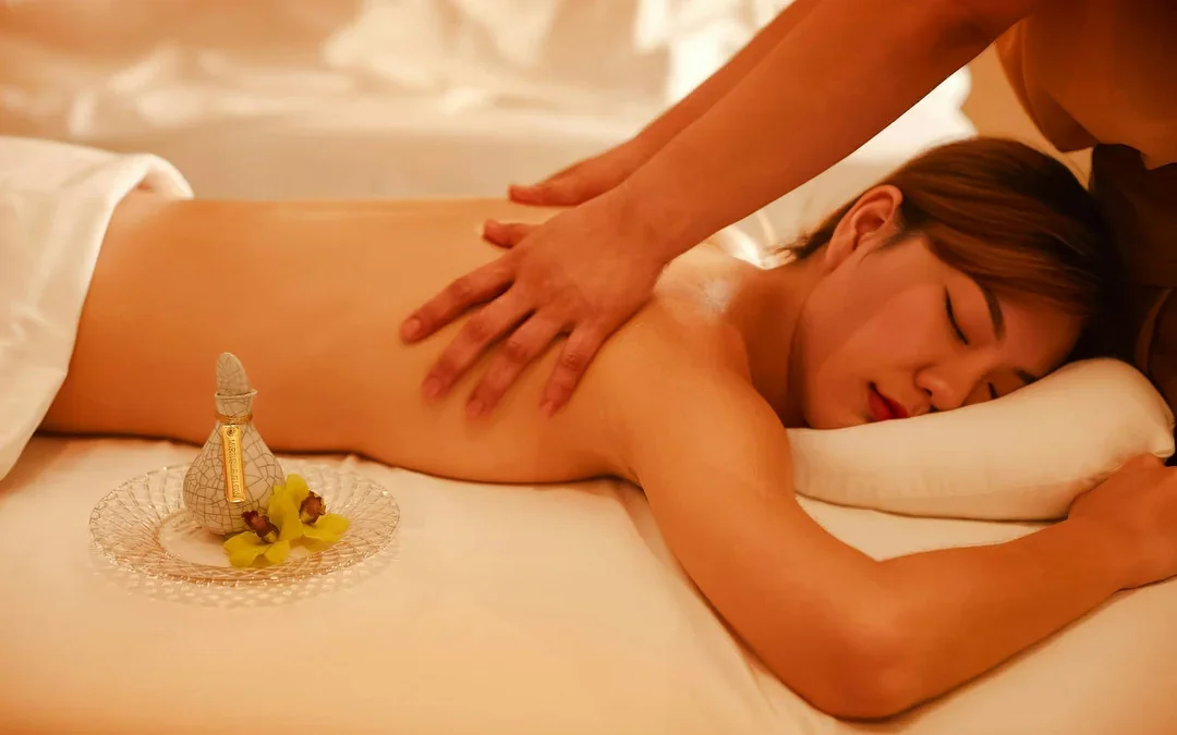 Thai Dry Massage | Diora Spa Bangkok Image 2