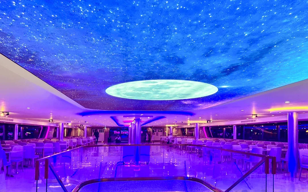 The Luxury White Dinner Cruise at ICONSIAM Image 10