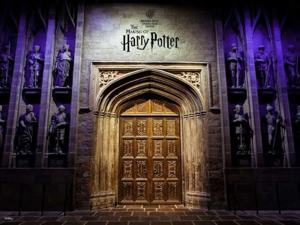 The Making of Harry Potter Guided Tour of London Warner Bros. Studio