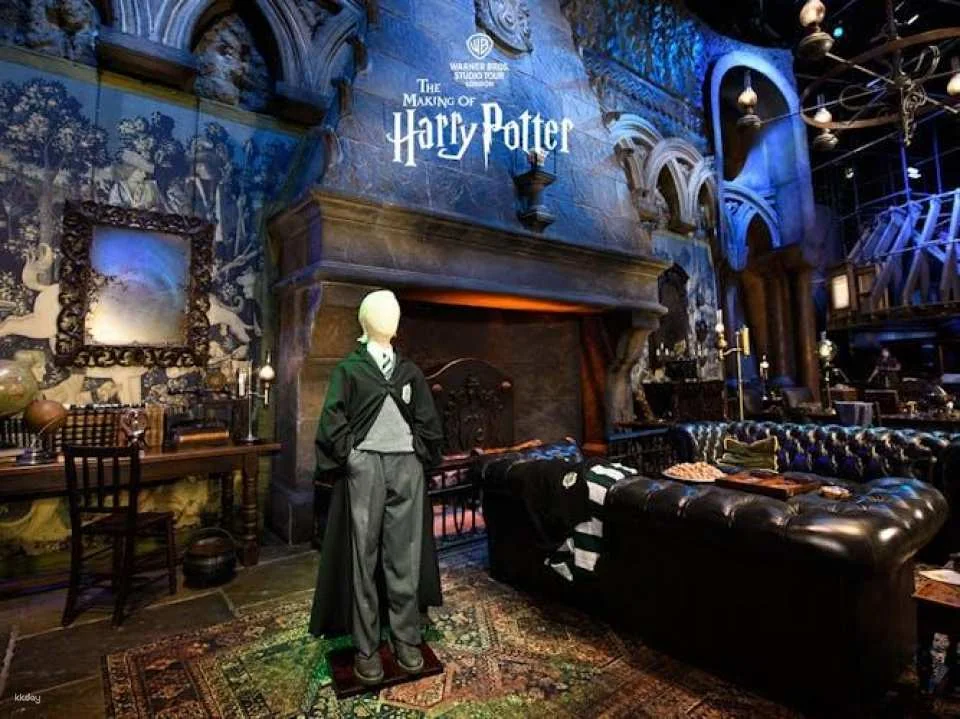 The Making of Harry Potter Guided Tour of London Warner Bros. Studio