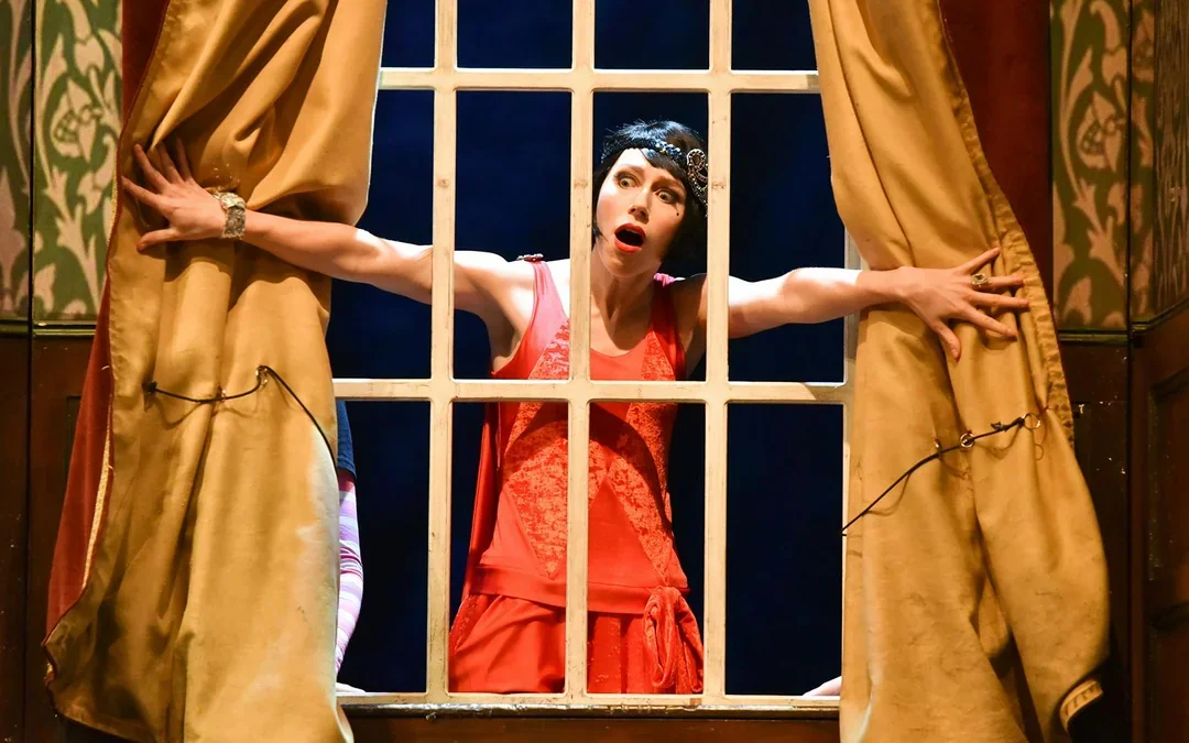 The Play That Goes Wrong Image 6