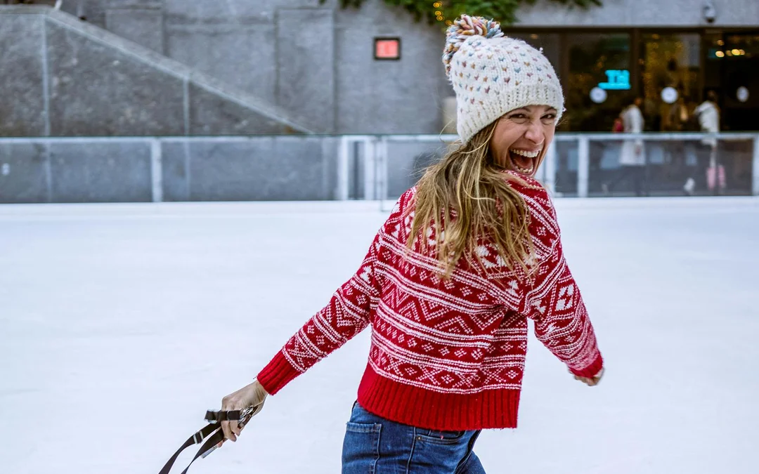 The Rink - Rockefeller Tickets with Skate Rental Image 4