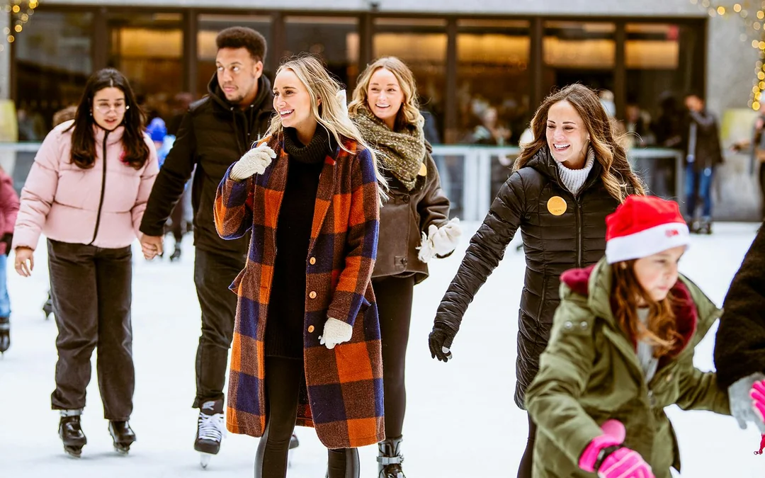 The Rink - Rockefeller Tickets with Skate Rental Image 7