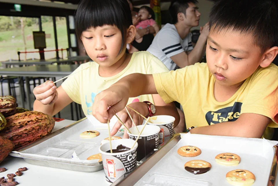 Tickets A-Shin Choco Farm, Kenting, Pingtung