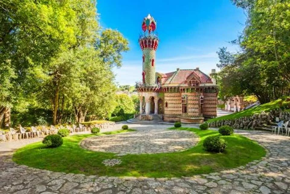 Skip-the-line ticket to El Capricho de Gaudí
