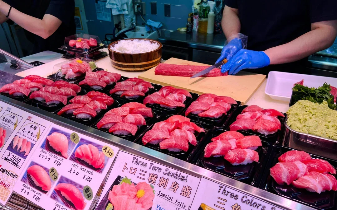 Tokyo Food Tour: Tsukiji Fish Market Walking Tour with Temple Visit
 Image 5