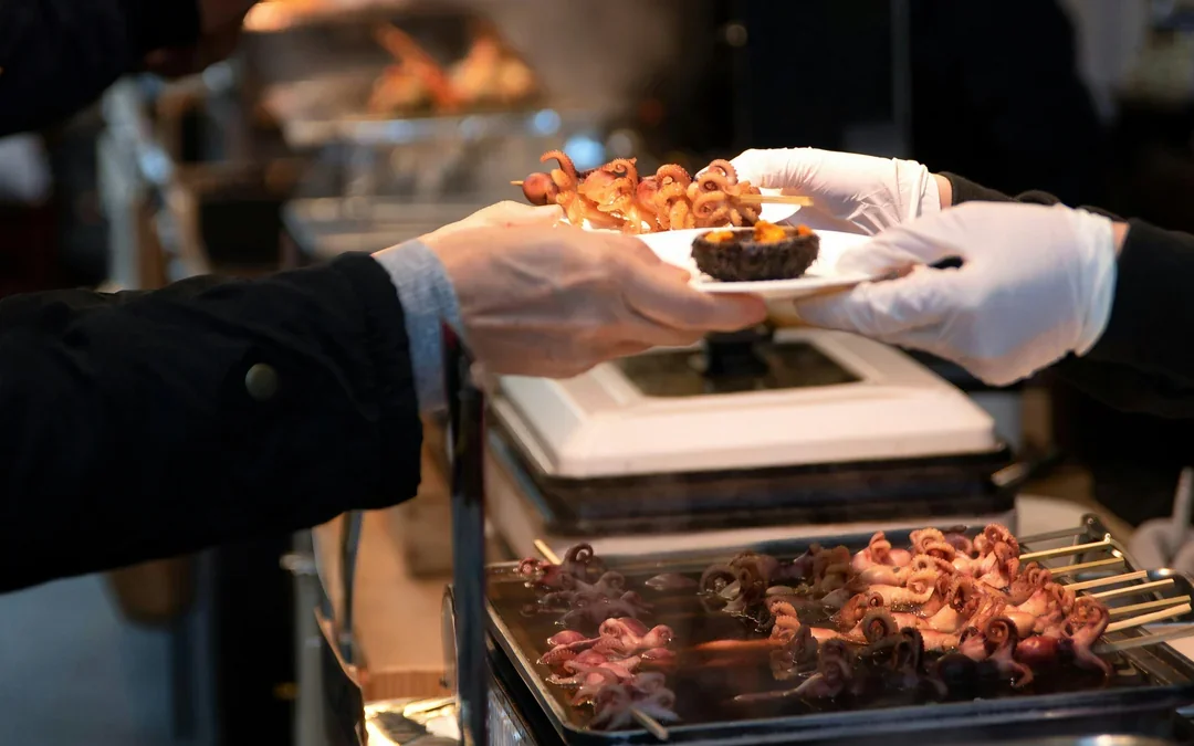 Tokyo Food Tour: Tsukiji Fish Market Walking Tour with Temple Visit
 Image 10