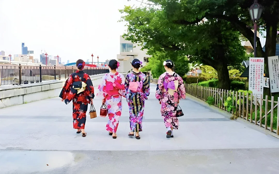 Tokyo: Full day Kimono Rental in Asakusa Image 7