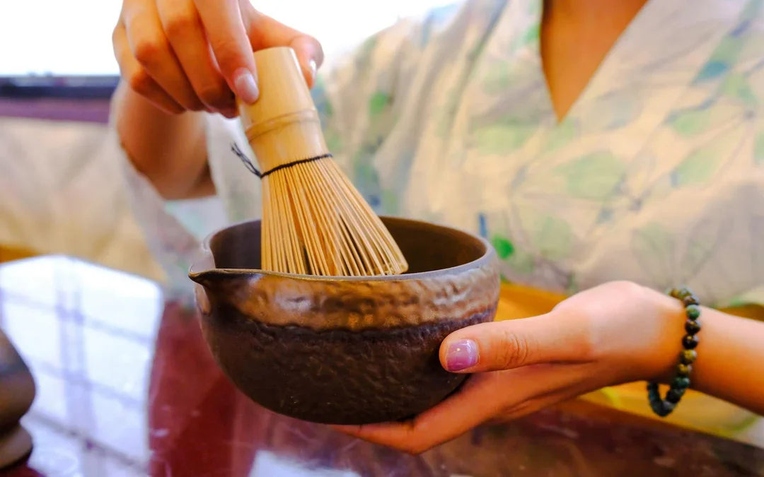 Tokyo Half-Day Tour: Imperial Palace, Tsukiji & Tea Cruise Image 2
