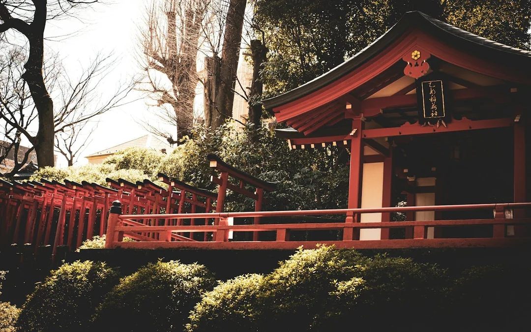 Tokyo Nezu Shrine and Yanaka Old Town Guided Walking Tour Image 2