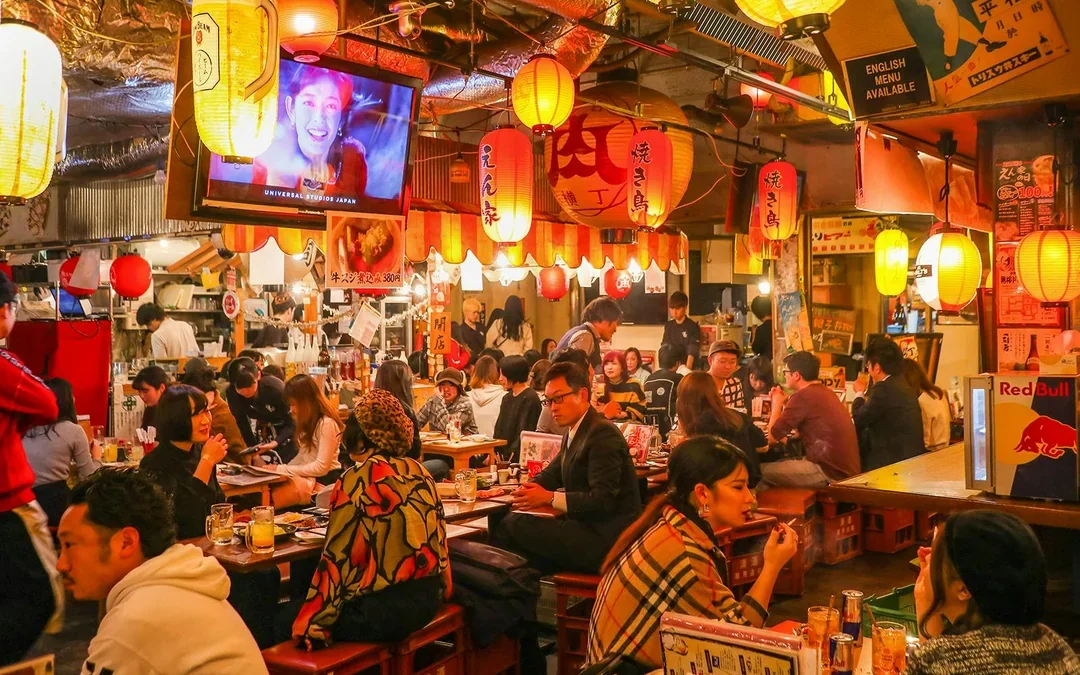 Tokyo Nightlife Tour with Bar Hopping, Golden Gai, and Izakaya Visit  Image 9