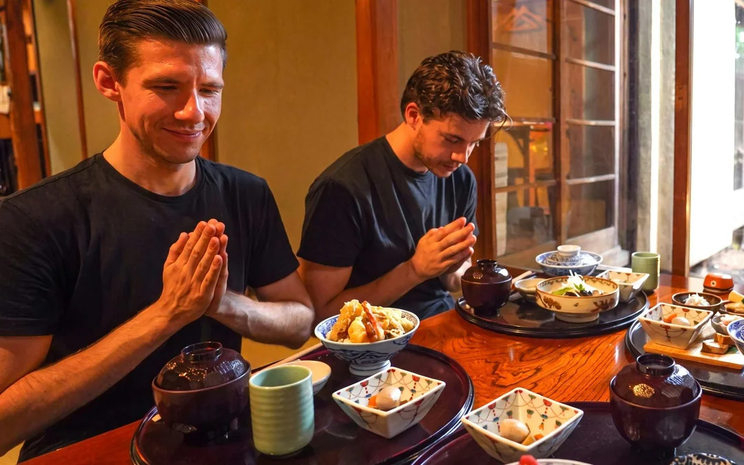 Tokyo Samurai Experience: Guided Kagurazaka Walking Tour, Swordplay Lesson, Kimono Rental, and Traditional Japanese Lunch Image 3