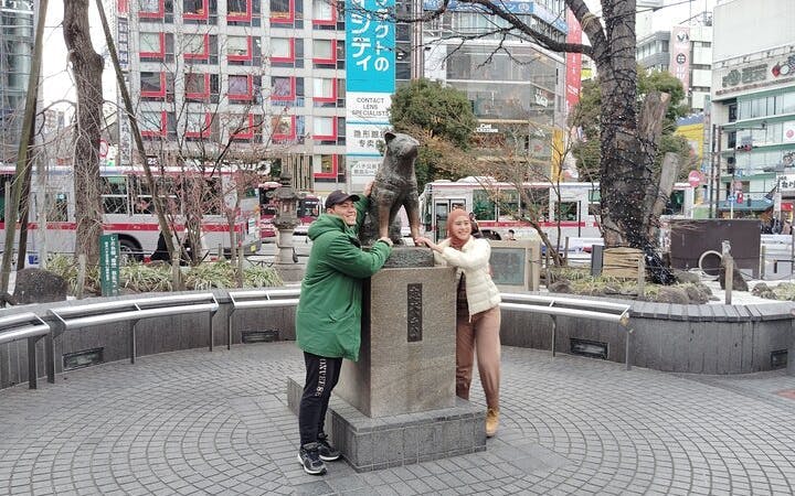Tokyo Shinjuku and Shibuya Guided Walking Tour with In-Tour Transportation and City Highlights Image 8
