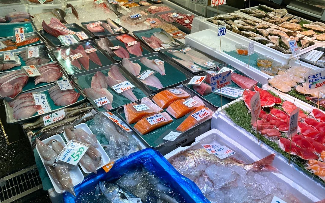 Tokyo Shitamachi Heritage Walking Tour Featuring Tsukiji and Asakusa Artisan Culture Image 3