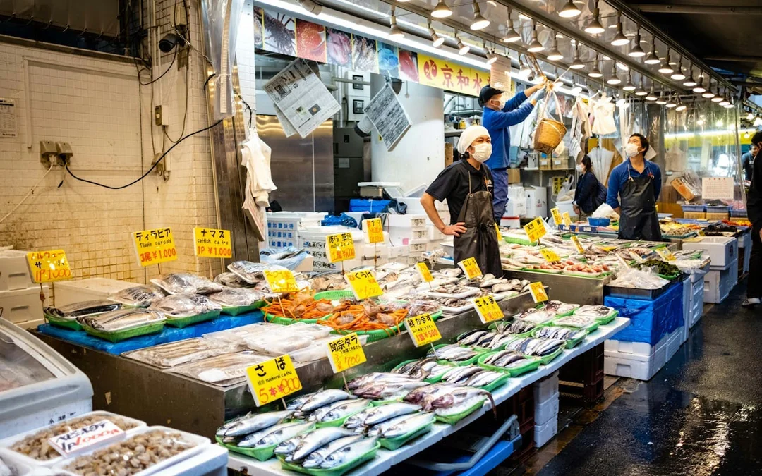 Tokyo Shitamachi Heritage Walking Tour Featuring Tsukiji and Asakusa Artisan Culture Image 5