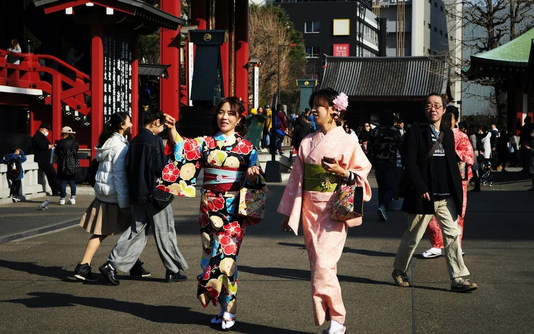 Tokyo Walking Tour of Tsukiji, Asakusa, and Akihabara: Culinary, Historical, and Pop Culture Districts Guided Experience Image 4