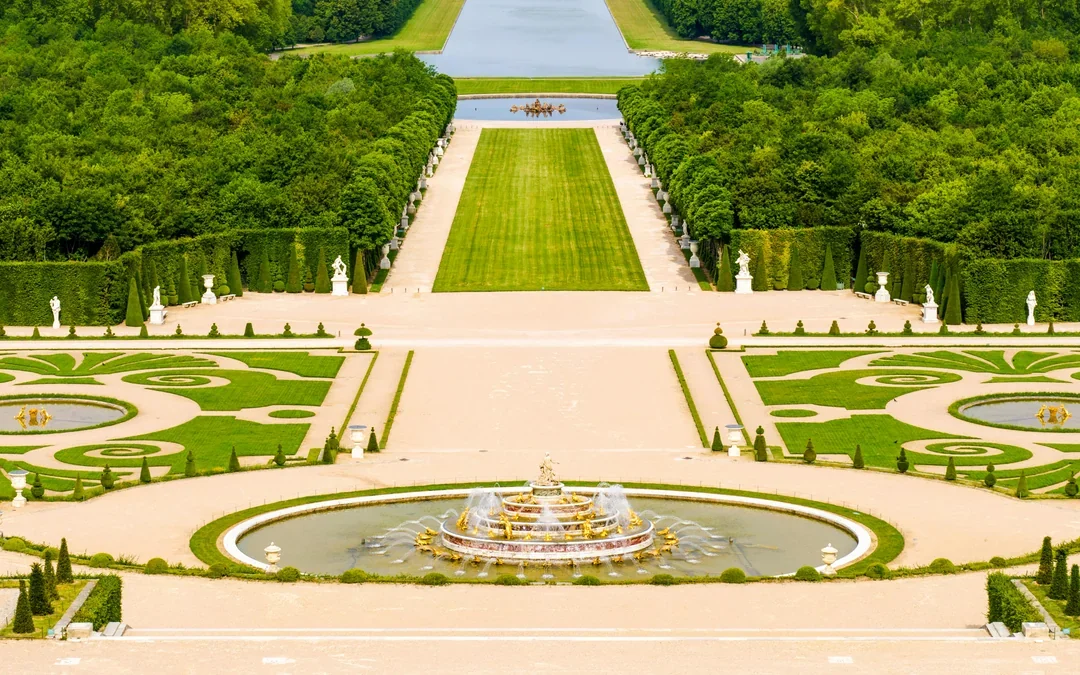 Tootbus: Paris Hop-on Hop-off Bus Tour with Versailles Palace Tickets Image 5
