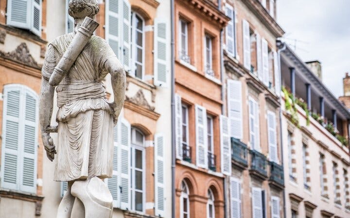 Toulouse Old Town: Self-Guided City Exploration Game Image 8