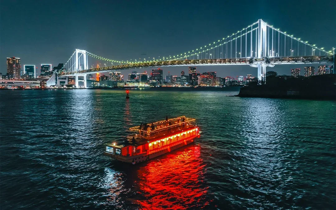 Traditional Yakatabune Hot Pot Cruise with Shamisen Show & Tokyo Tower Entry Image 1