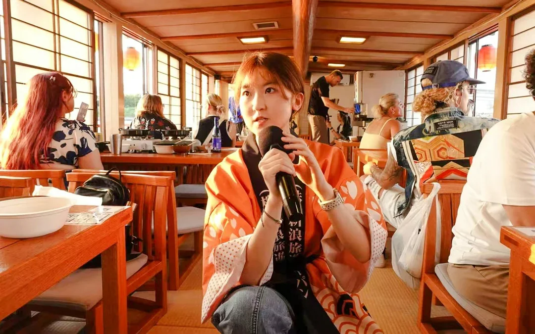 Traditional Yakatabune Hot Pot Cruise with Shamisen Show & Tokyo Tower Entry Image 10