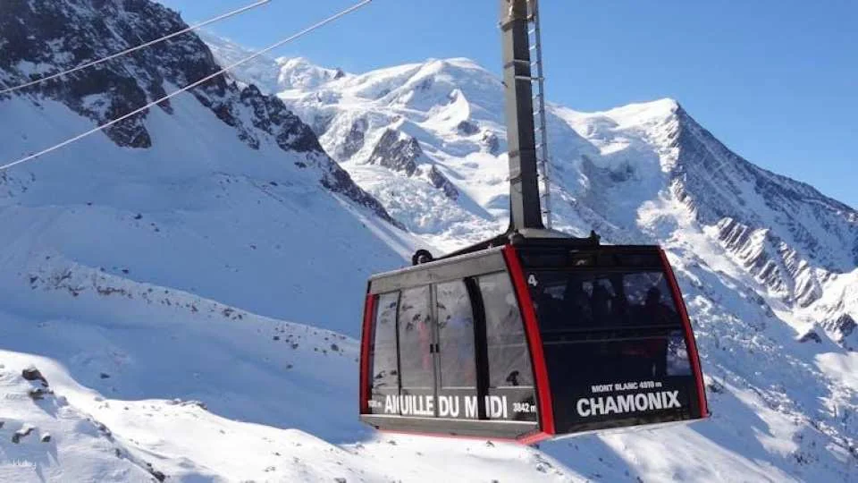Trip to Chamonix Mont Blanc with cable car ride, Geneva city tour and cruise from Geneva