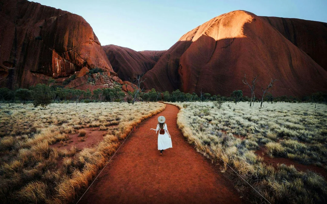 Uluru Hop-On Hop-Off Bus Tour with Uluru Hotel Transfers Image 1
