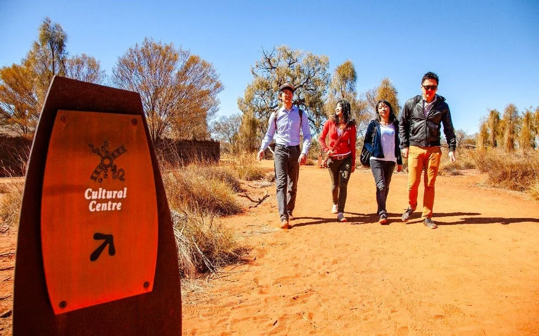 Uluru Hop-On Hop-Off Bus Tour with Uluru Hotel Transfers Image 5