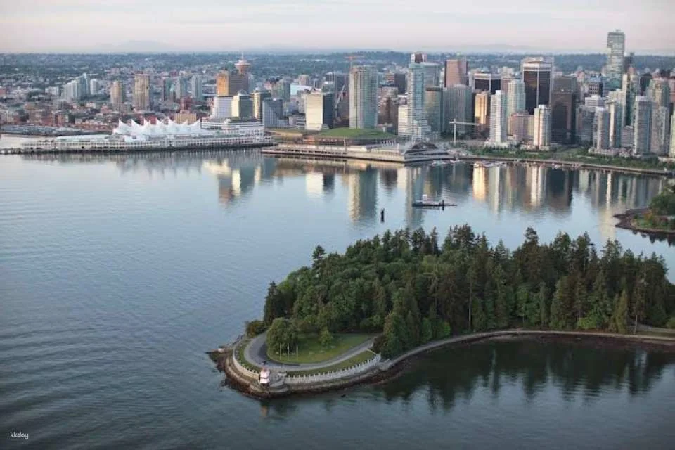 Vancouver City and The Lookout