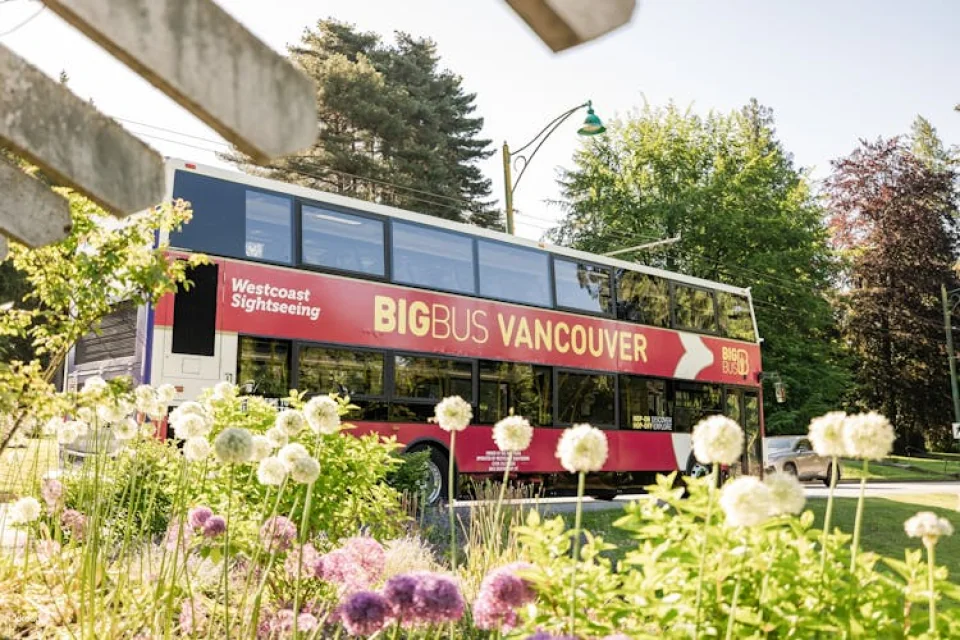 Vancouver hop-on, hop-off 24 or 48-hour sightseeing pass