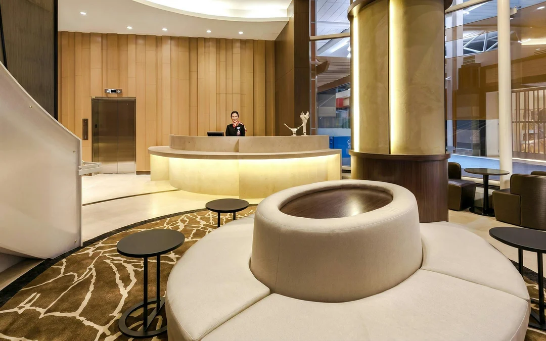 Vancouver International Airport: Plaza Premium Lounge at Domestic Departures, Gate B15 Image 1